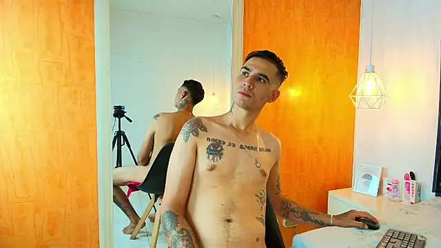 Irina and Max online show from April 18, 2026, 8:09 pm