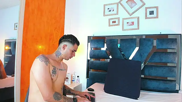 Snapshot of Irina_and_Max chatting on July 8, 2026, 8:13 pm Irina and Max online show from July 8, 2026, 8:13 pm