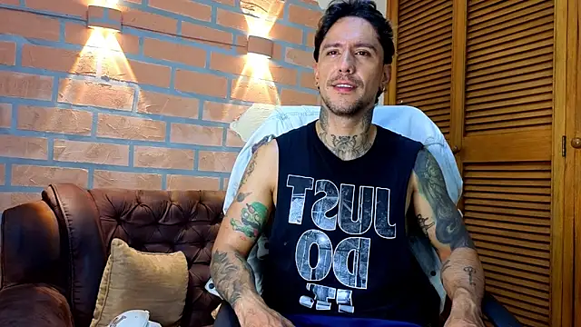 mister eithan online show from February 25, 2026, 2:21 am