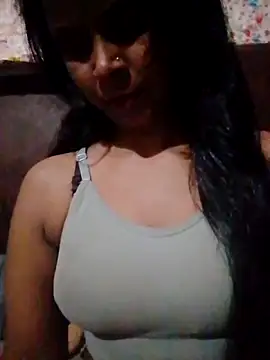 Ayesha Khan1 online show from March 15, 2026, 4:24 pm