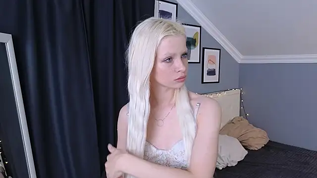 Naomi Demio online show from March 15, 2026, 12:11 pm