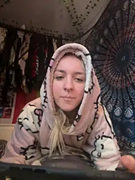 Snapshot of bambibabyy chatting on January 19, 2026, 12:31 pm bambibabyy online show from January 19, 2026, 12:31 pm