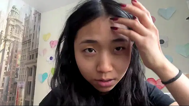 SweetMiaXO online show from March 1, 2026, 6:04 am