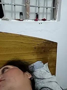 Snapshot of Cute-karisma1234 chatting on February 9, 2026, 4:22 pm Cute-karisma1234 online show from February 9, 2026, 4:22 pm