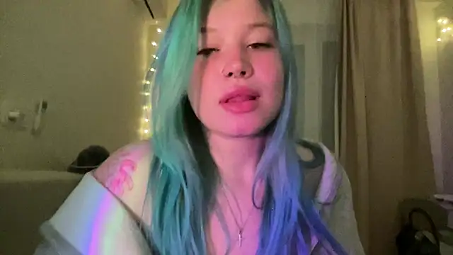 Snapshot of Lulu_Di chatting on April 18, 2026, 7:58 pm Lulu Di online show from April 18, 2026, 7:58 pm