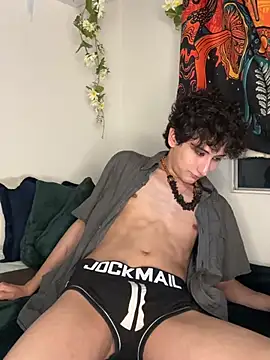 Snapshot of noynxz chatting on February 3, 2026, 5:05 am noynxz online show from February 3, 2026, 5:05 am