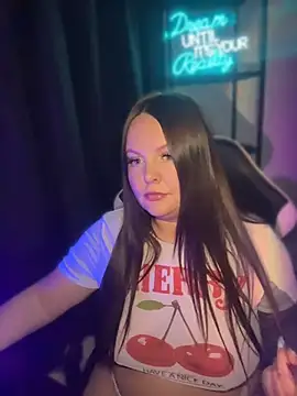 Snapshot of Elysiasecret chatting on May 17, 2026, 2:31 am Elysiasecret online show from May 17, 2026, 2:31 am