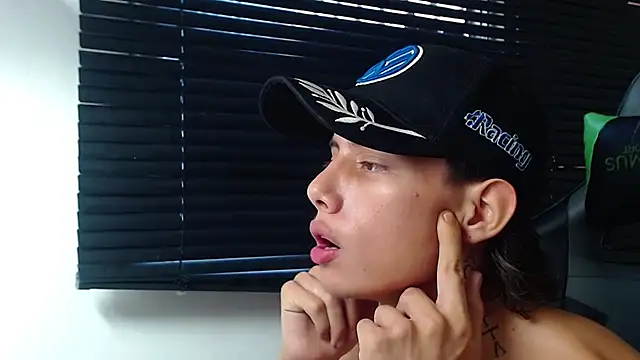 Snapshot of Didi_hard chatting on February 18, 2026, 3:19 pm Didi hard online show from February 18, 2026, 3:19 pm