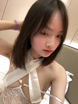 Snapshot of miaomiaou_ chatting on March 24, 2026, 3:28 pm miaomiaou online show from March 24, 2026, 3:28 pm