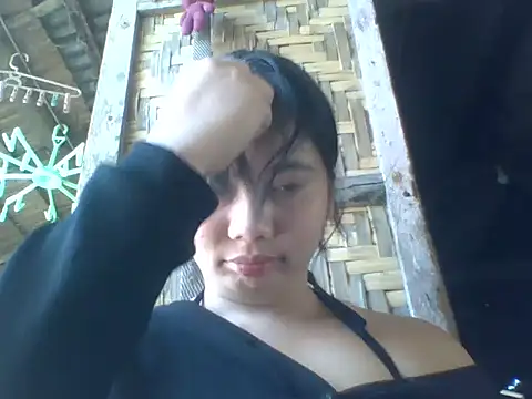 xxexy Vivica05 online show from April 12, 2026, 5:01 am