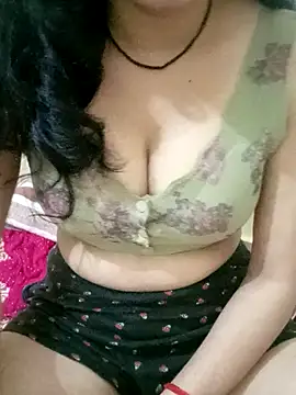 Hot Fiza0 online show from February 26, 2026, 4:55 am