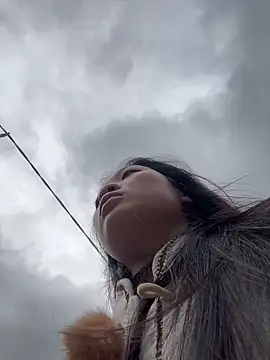 Lyn-be99 online show from February 2, 2026, 9:19 am