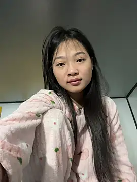 Lyn-be99 online show from March 13, 2026, 2:18 am