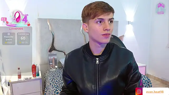 EVAN TAY online show from April 1, 2026, 3:07 am