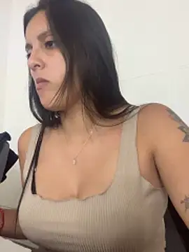 Snapshot of Jimena_luvv chatting on February 15, 2026, 3:36 am Jimena luvv online show from February 15, 2026, 3:36 am