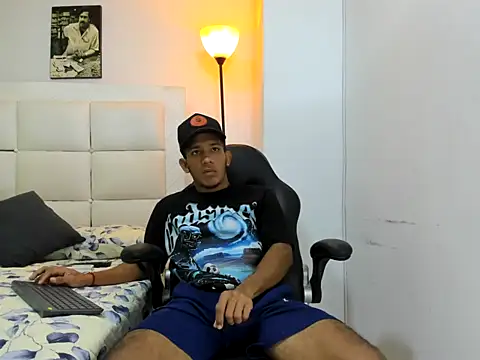 ricky spensar23cm  online show from February 20, 2026, 2:19 am