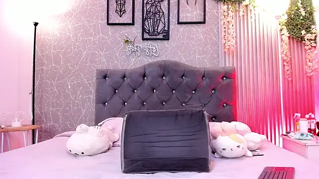 Snapshot of lana_gill1 chatting on June 10, 2026, 7:13 pm lana gill1 online show from June 10, 2026, 7:13 pm