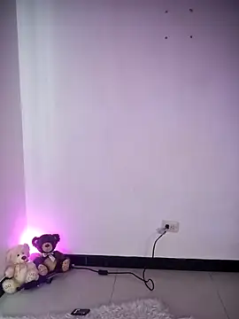 Snapshot of _aish_a chatting on February 24, 2026, 7:56 pm aish a online show from February 24, 2026, 7:56 pm