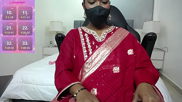 kavya suri  online show from February 12, 2026, 5:08 pm