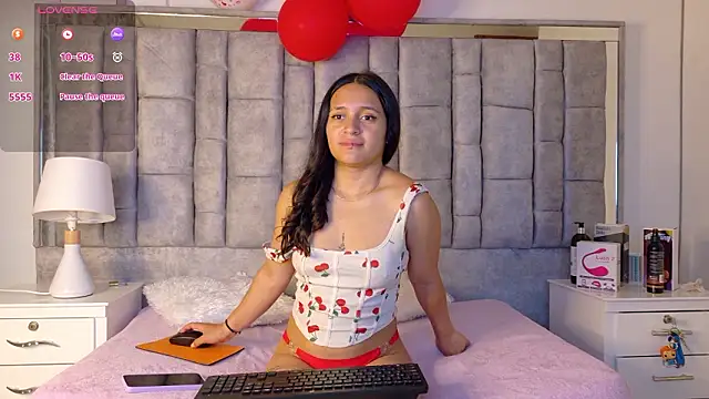 Snapshot of Ayla_Han chatting on March 1, 2026, 4:14 am Ayla Han online show from March 1, 2026, 4:14 am