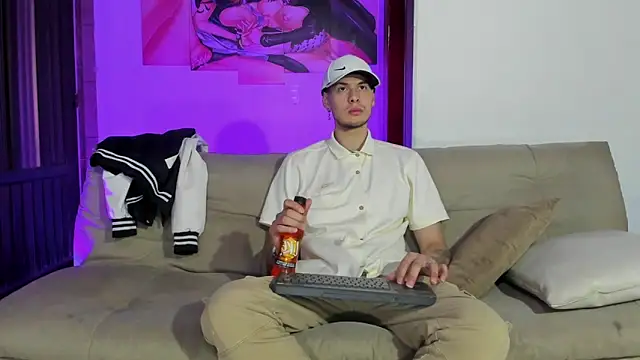 Snapshot of Vlad__night chatting on February 9, 2026, 11:58 am Vlad night online show from February 9, 2026, 11:58 am