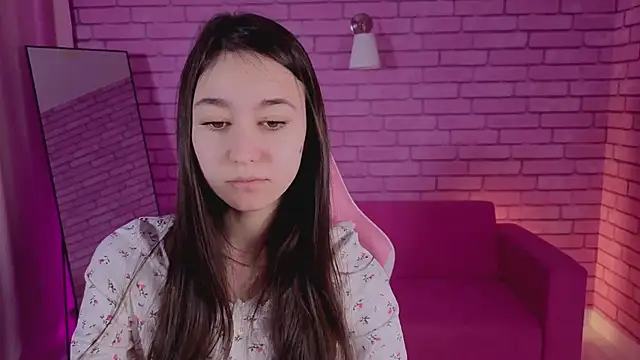 Snapshot of Nicole_Brownie chatting on February 19, 2026, 1:56 am Nicole Brownie online show from February 19, 2026, 1:56 am