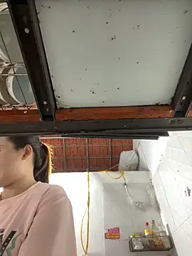 Puka2001 online show from March 18, 2026, 2:47 am