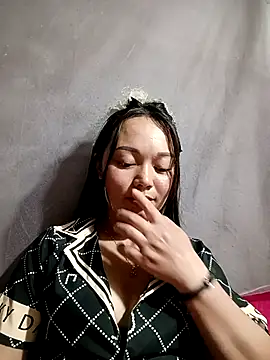 Rose-222 online show from March 25, 2026, 5:02 am