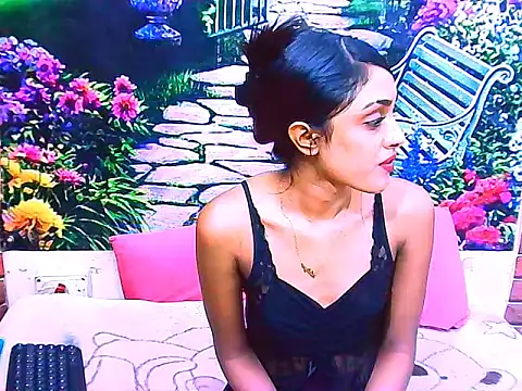 Snapshot of IndianPretty14u2Luv chatting on April 17, 2026, 9:45 am IndianPretty14u2Luv online show from April 17, 2026, 9:45 am