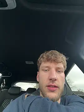 Snapshot of YoungSkinnyBoy20 chatting on February 9, 2026, 12:53 pm YoungSkinnyBoy20 online show from February 9, 2026, 12:53 pm