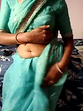 Snapshot of desicpl26 chatting on February 4, 2026, 3:12 am desicpl26 online show from February 4, 2026, 3:12 am