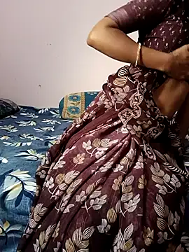 Snapshot of desicpl26 chatting on February 5, 2026, 2:49 am desicpl26 online show from February 5, 2026, 2:49 am