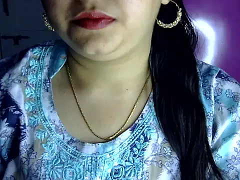 Snapshot of Cute_Aliyaa chatting on July 16, 2026, 1:50 pm Cute Aliyaa online show from July 16, 2026, 1:50 pm