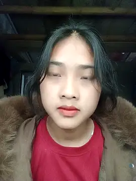 Snapshot of Hoa-tuylip chatting on February 1, 2026, 4:11 am Hoa-tuylip online show from February 1, 2026, 4:11 am