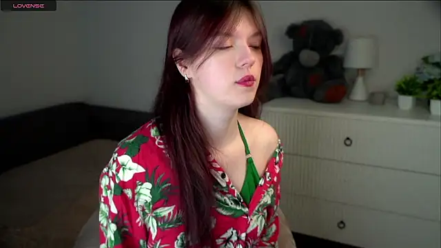 Snapshot of SelmaCarolfi chatting on March 27, 2026, 1:11 am SelmaCarolfi online show from March 27, 2026, 1:11 am