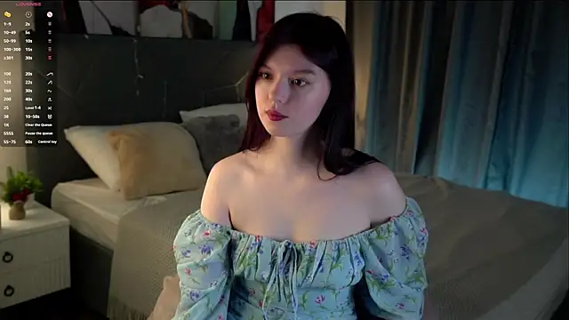 Snapshot of SelmaCarolfi chatting on April 2, 2026, 1:47 am SelmaCarolfi online show from April 2, 2026, 1:47 am