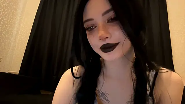 Snapshot of Kiralovessto chatting on February 11, 2026, 9:25 am Kiralovessto online show from February 11, 2026, 9:25 am