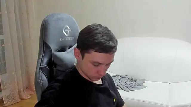 Alexmansuper online show from April 10, 2026, 9:52 pm