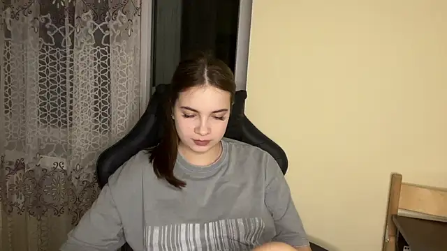 SoftIris  online show from February 9, 2026, 5:28 pm