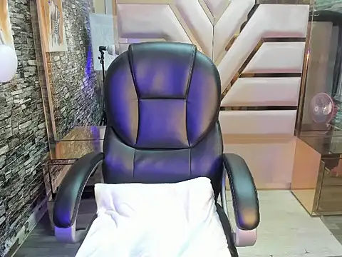 Snapshot of Gerogina_Divaio chatting on February 6, 2026, 1:47 pm Gerogina Divaio online show from February 6, 2026, 1:47 pm