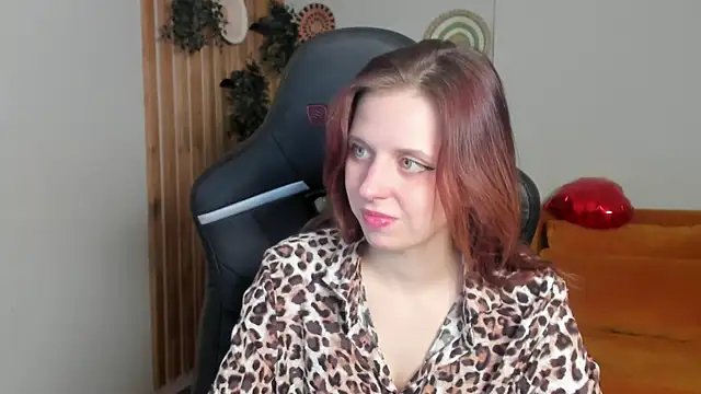 Snapshot of FreyaVey chatting on February 23, 2026, 5:27 am FreyaVey online show from February 23, 2026, 5:27 am