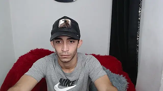 Snapshot of Caius_fox chatting on February 10, 2026, 11:14 am Caius fox online show from February 10, 2026, 11:14 am