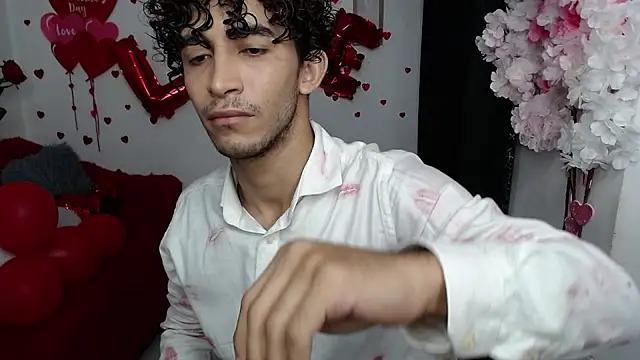 Snapshot of Caius_fox chatting on February 14, 2026, 11:18 am Caius fox online show from February 14, 2026, 11:18 am