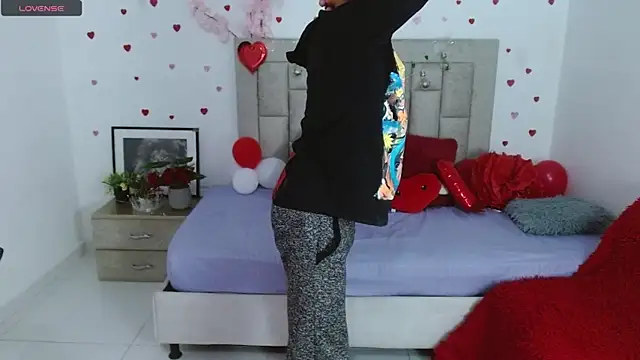 Snapshot of Caius_fox chatting on February 23, 2026, 11:29 am Caius fox online show from February 23, 2026, 11:29 am