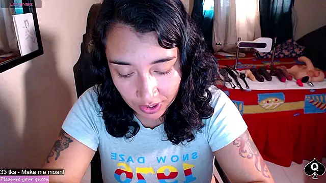 Snapshot of Robin_H00t_2 chatting on February 26, 2026, 7:35 pm Robin H00t 2 online show from February 26, 2026, 7:35 pm