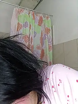 Snapshot of angela_sex_x chatting on February 15, 2026, 12:29 am angela sex x online show from February 15, 2026, 12:29 am