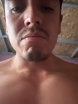 Snapshot of serranoandre chatting on February 20, 2026, 9:15 pm serranoandre online show from February 20, 2026, 9:15 pm