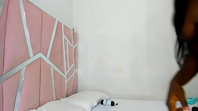 Snapshot of Dakkota_foxxx4 chatting on March 1, 2026, 5:09 am Dakkota foxxx4 online show from March 1, 2026, 5:09 am