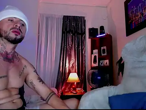 tiancam online show from February 6, 2026, 5:56 am