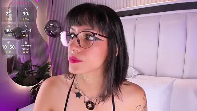 Snapshot of ViolettaColinss chatting on July 17, 2026, 11:39 am ViolettaColinss online show from July 17, 2026, 11:39 am